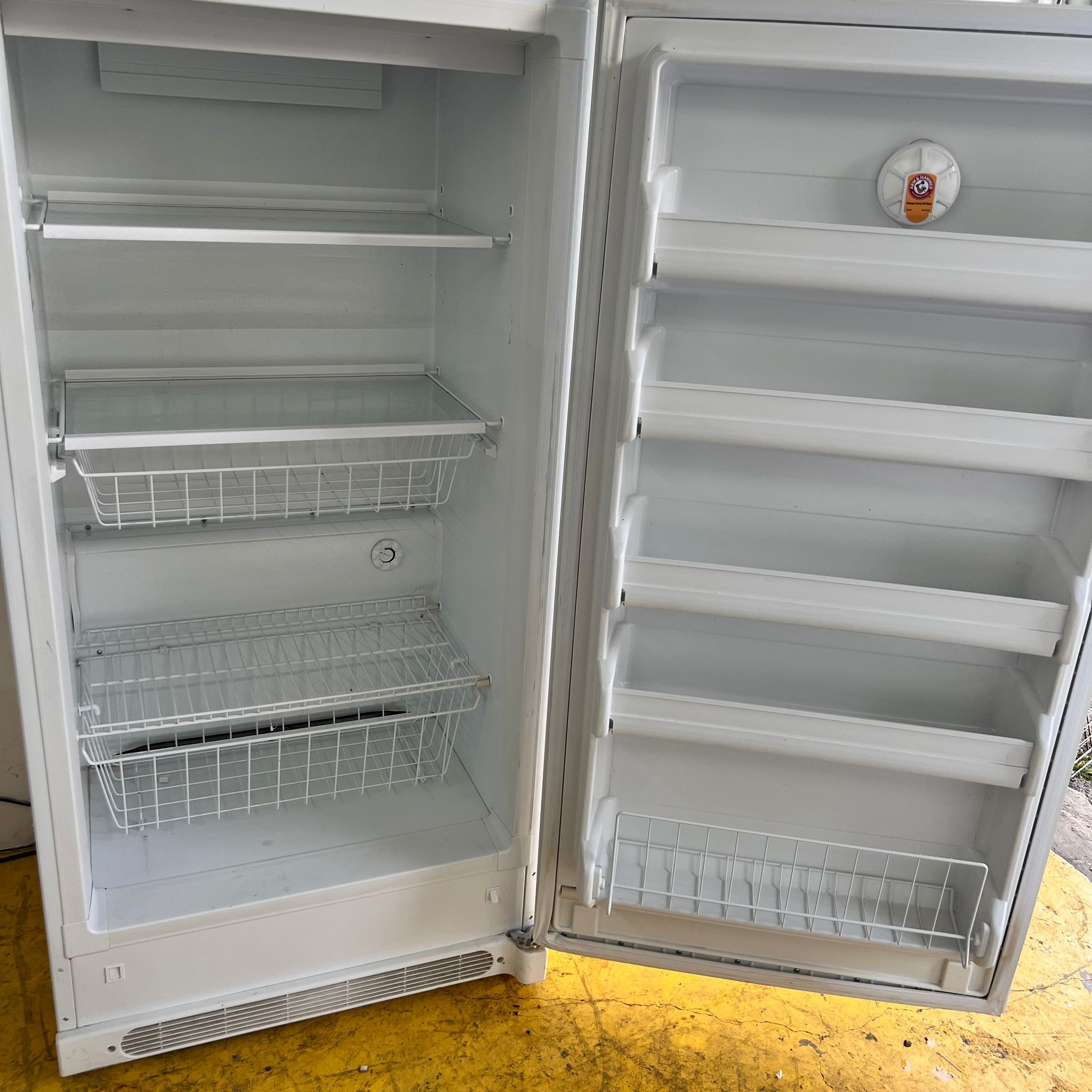 Frigidaire Single Door Refrigerator (Not Freezer just Refrigerator) Frigidaire Single Door Refrigerator (Not Freezer just Refrigerator)